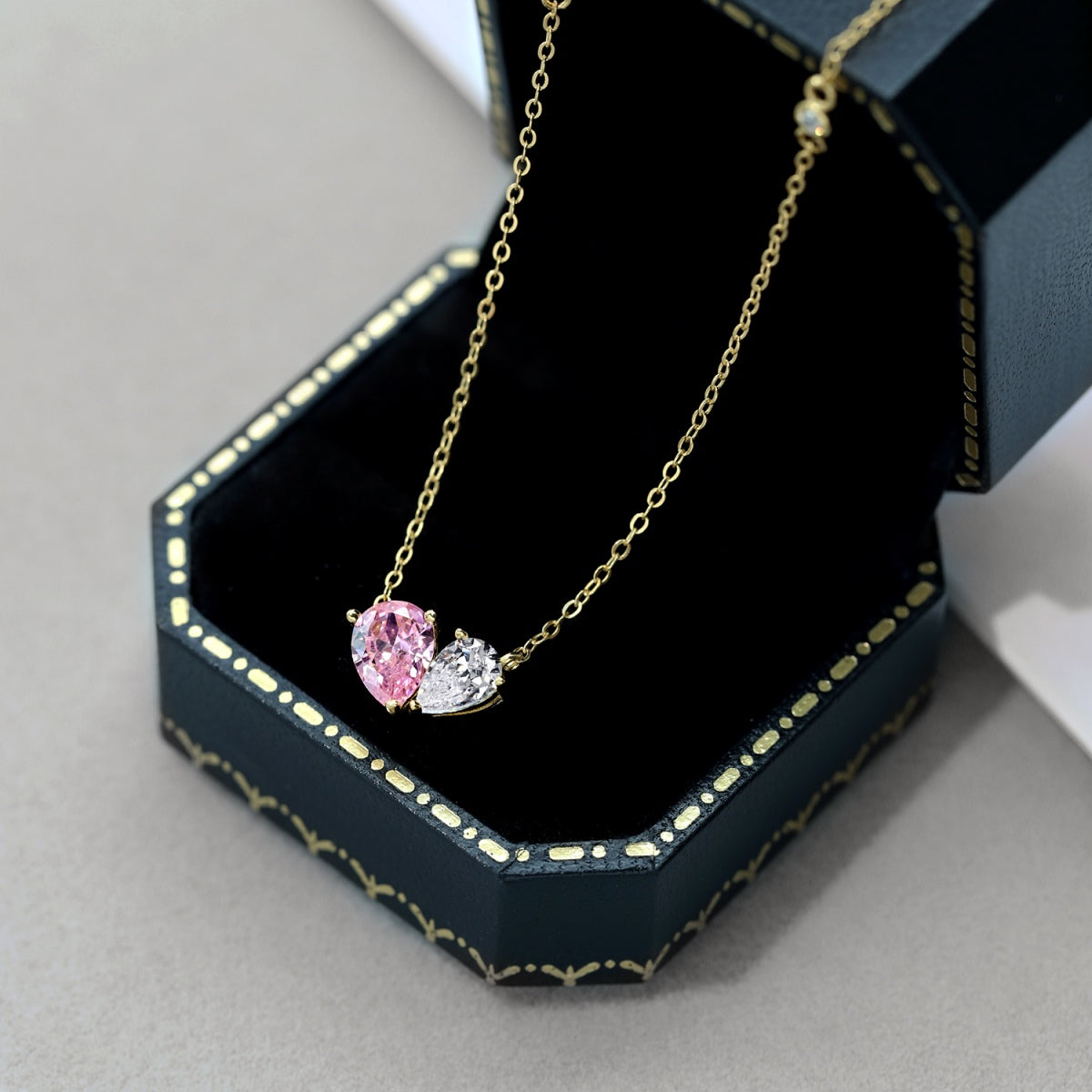 ˇStella JewelryˇUnique Heart Shape Necklace