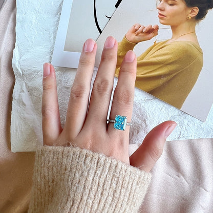 ˇStella JewelryˇLuxurious Engagement Ring