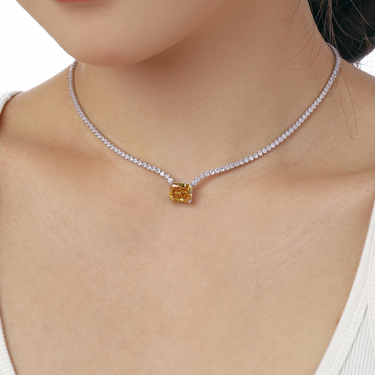 ˇStella JewelryˇElegant Radiant Cut Necklace