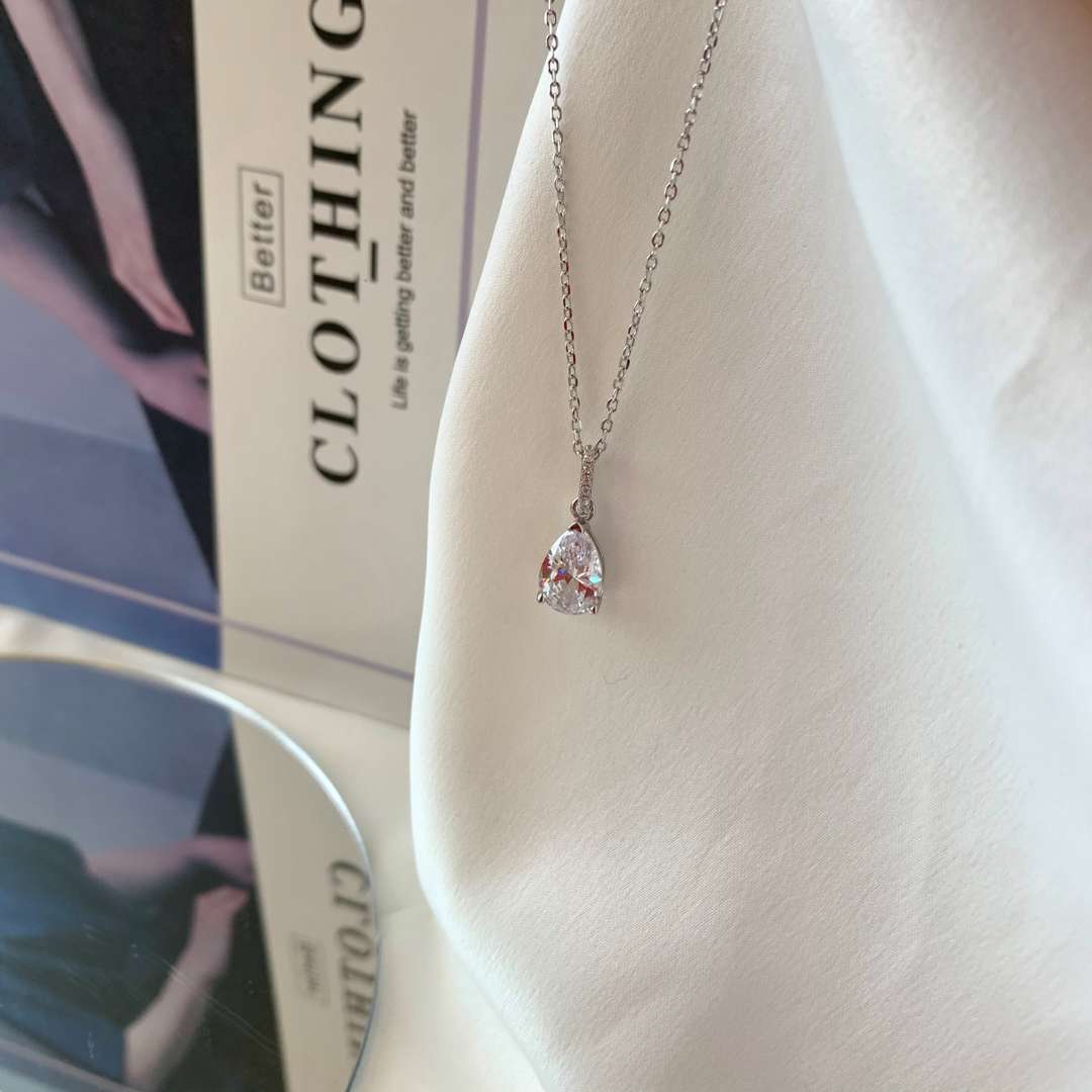 ˇStella JewelryˇDelicate Water Drop Shape Fashion Necklace