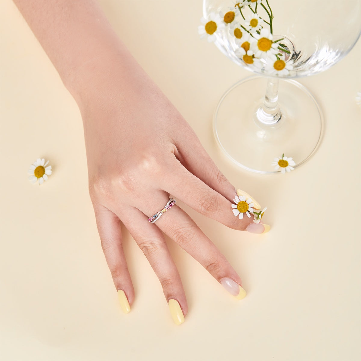 ˇStella JewelryˇEnergetic Elegant Radiant Cut Party Ring