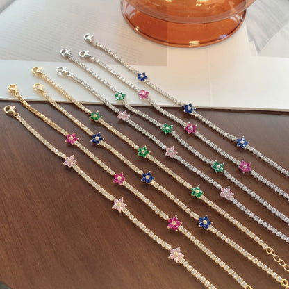 ˇStella JewelryˇSparkling Flower Shape Tennis Bracelet