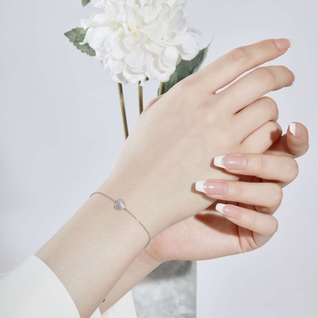 ˇStella JewelryˇHeart-Shaped Gentle and Versatile Bracelet