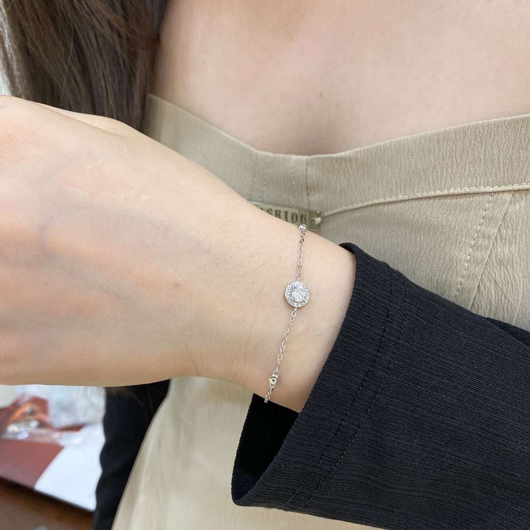 ˇStella JewelryˇDazzling Round Cut Shape Bracelet