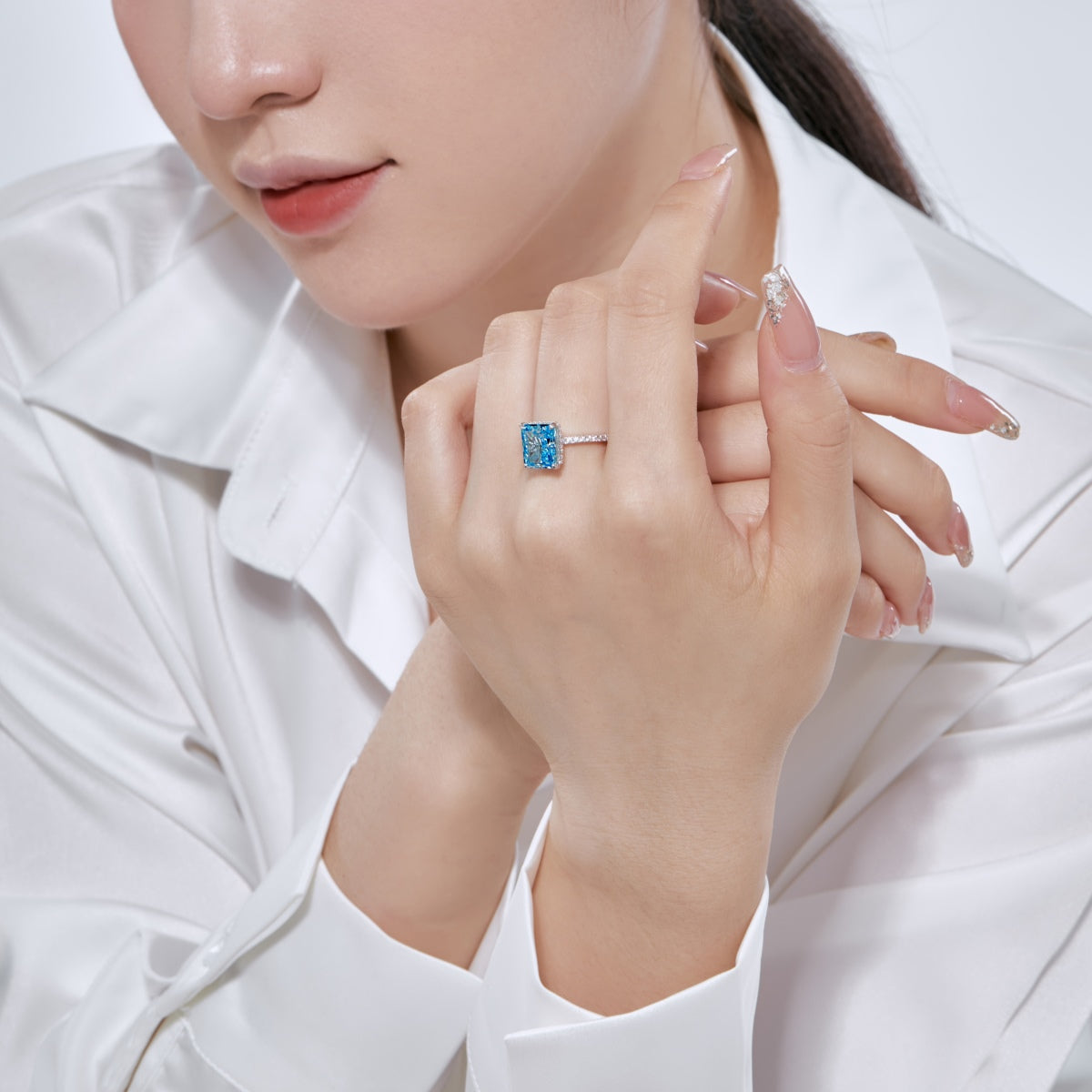 ˇStella JewelryˇLuxurious Engagement Ring