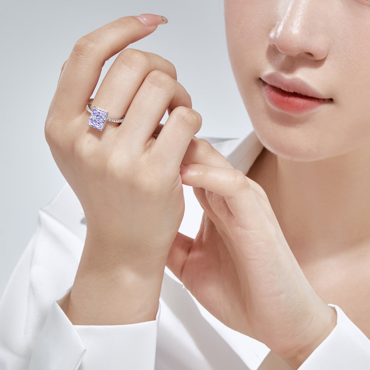 ˇStella JewelryˇLuxurious Engagement Ring