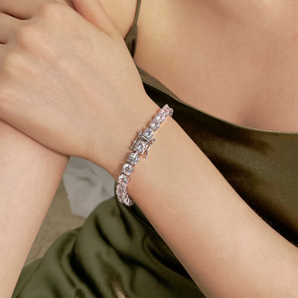 ˇStella JewelryˇDazzling Round Cut Wedding Bracelet