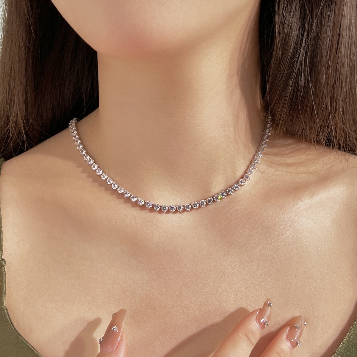 ˇStella JewelryˇOrnate Heart Cut Tennis Necklace