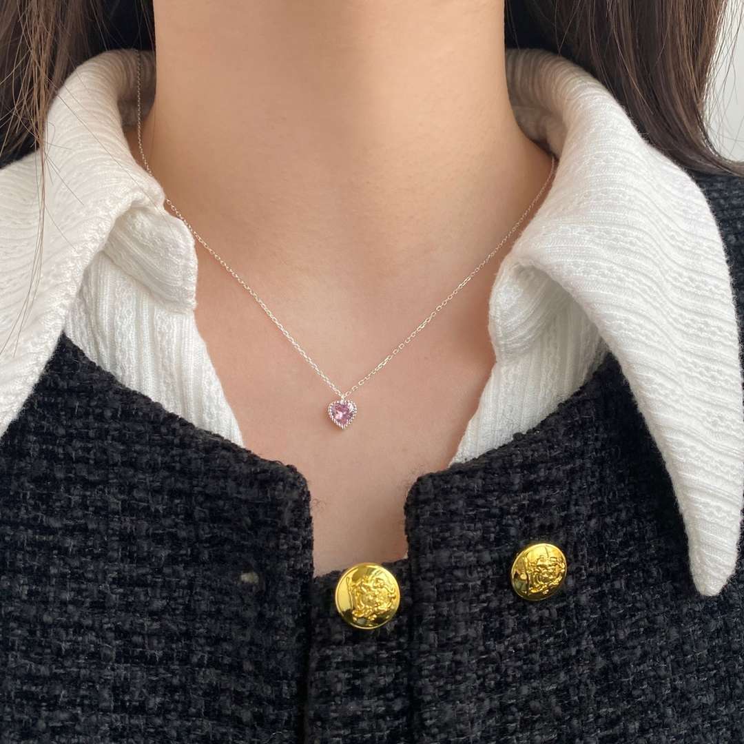 ˇStella JewelryˇOrnate Heart Shape Necklace