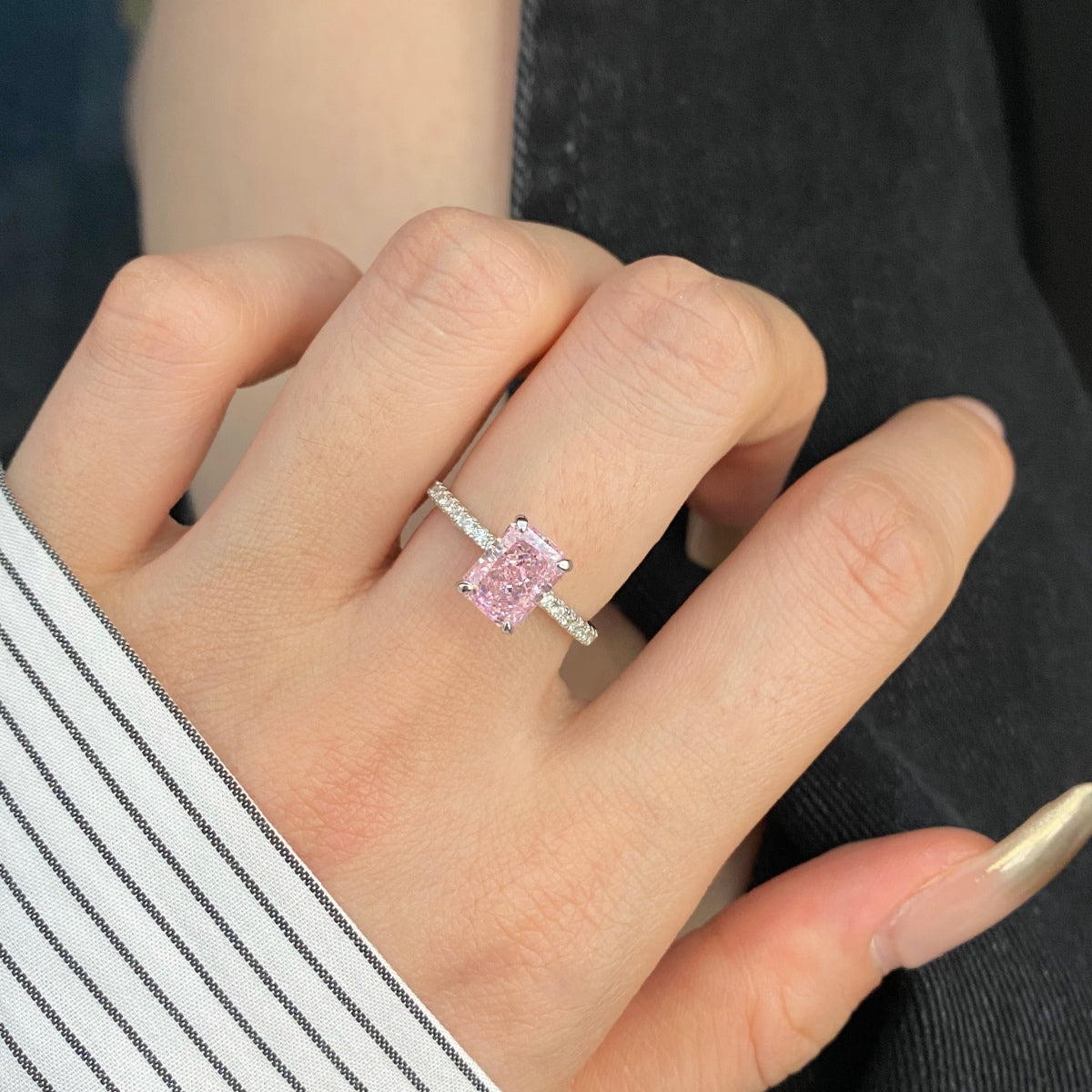 ˇStella JewelryˇDazzling Sparkling Radiant Cut Party Ring