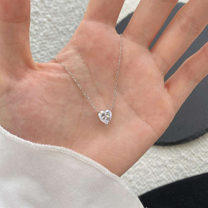 ˇStella JewelryˇHeart Shape Main Stone Pendant Collarbone Necklace