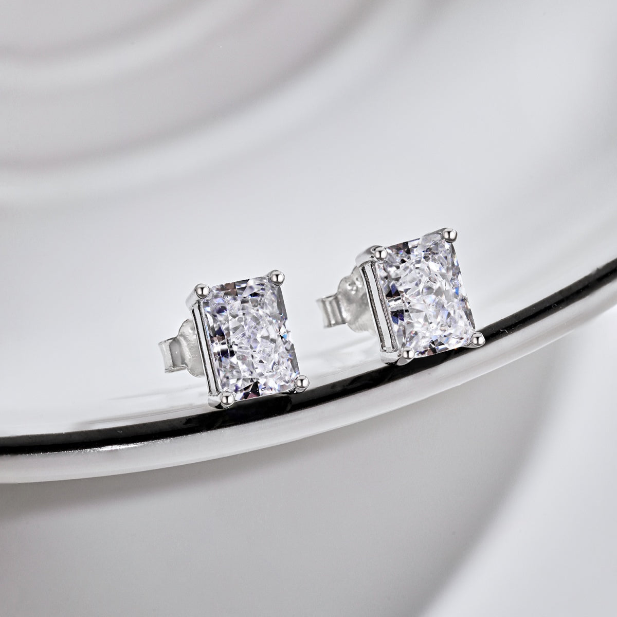 ˇStella JewelryˇRadiant Luxurious Princess Cut Daily Earrings