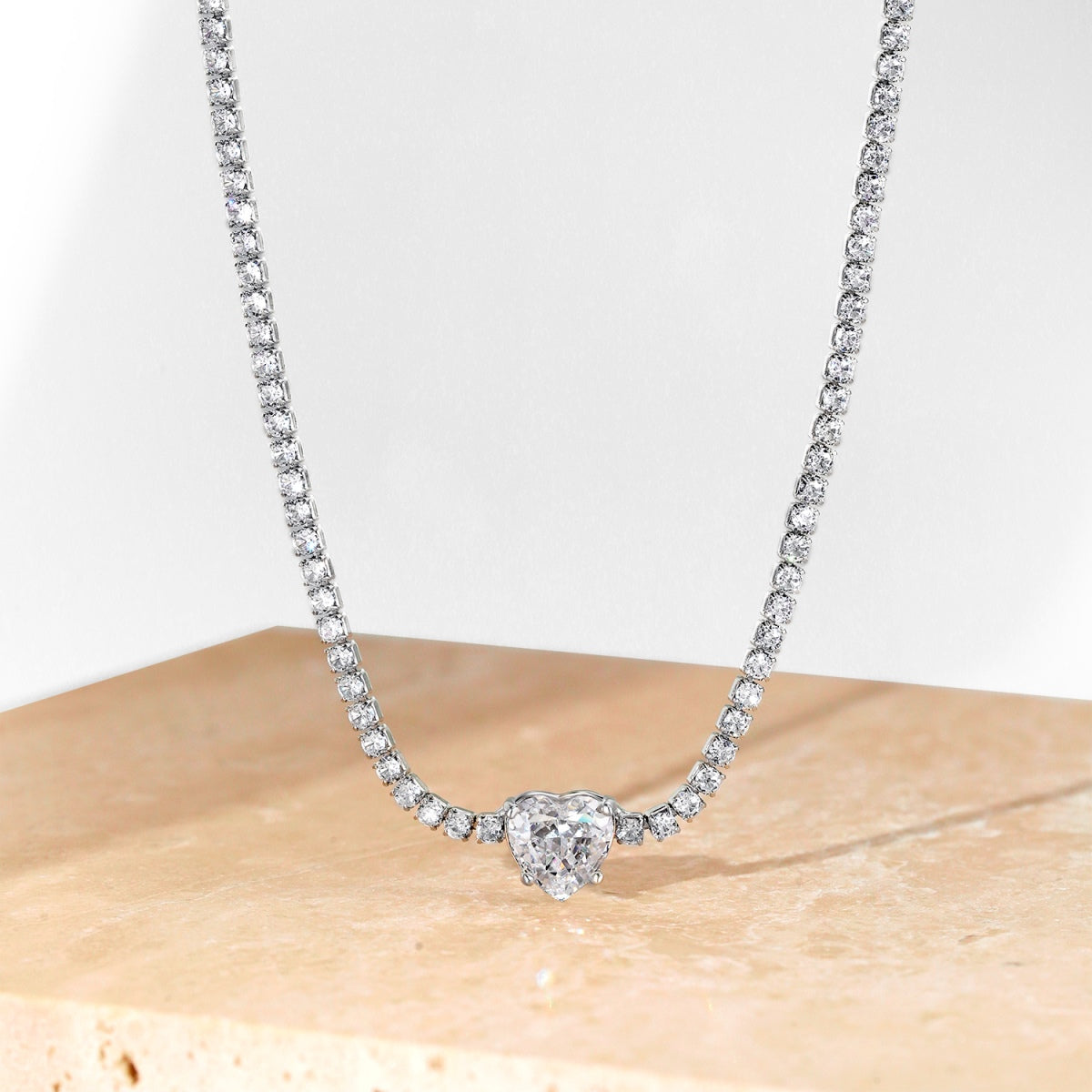 ˇStella JewelryˇSparkling Tennis Heart Cut Necklace