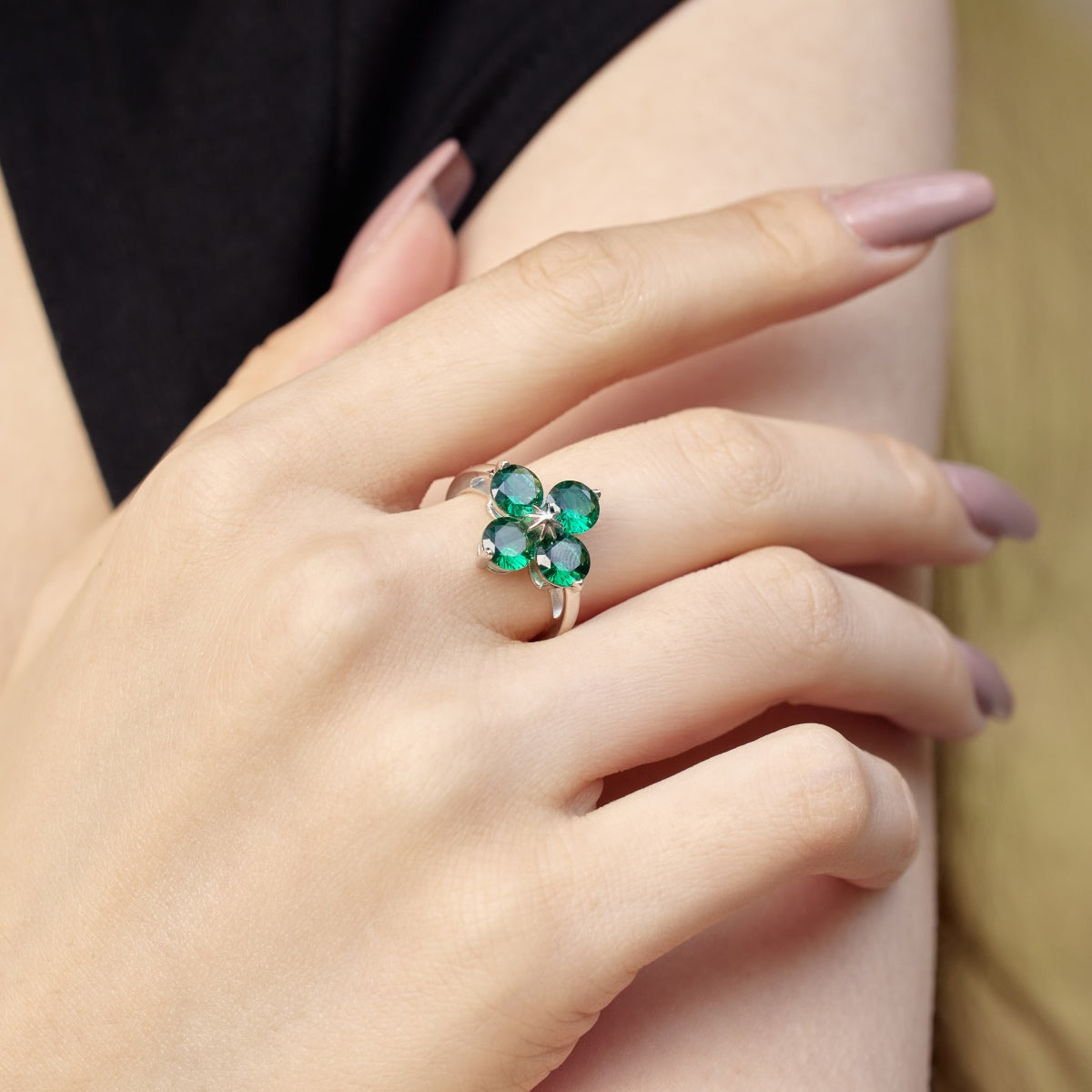 ˇStella JewelryˇFour-Leaf Clover Eight-Pointed Star Ring