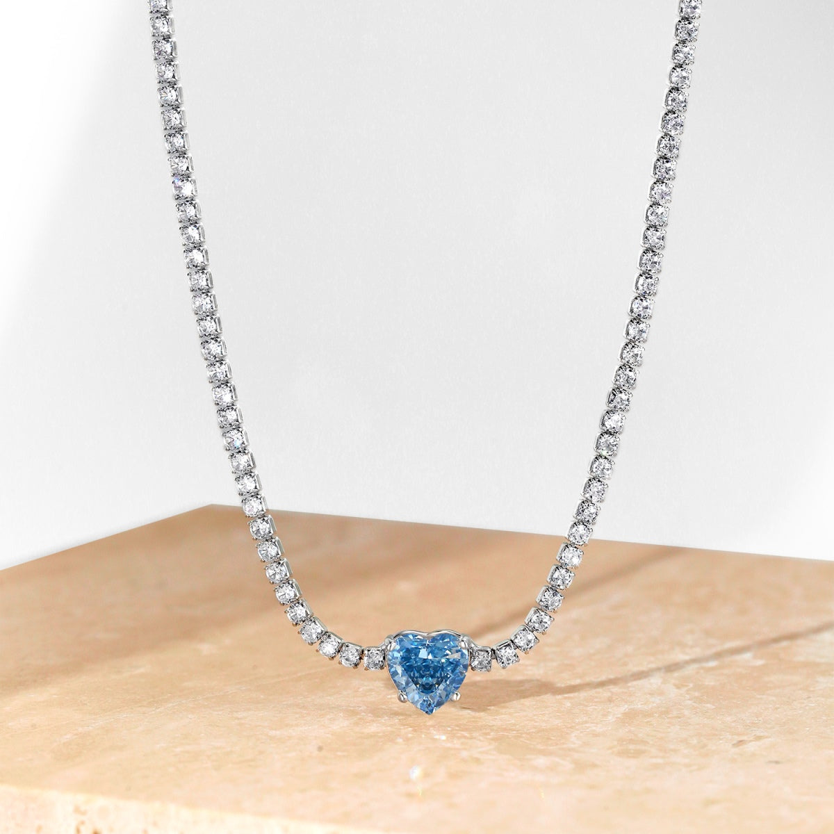 ˇStella JewelryˇSparkling Tennis Heart Cut Necklace