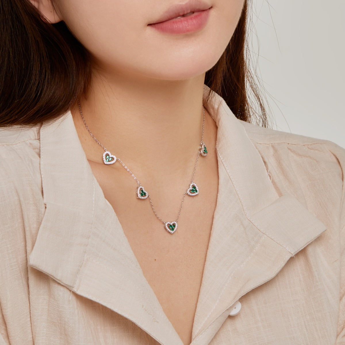 ˇStella JewelryˇSparkling Five Heart Necklace