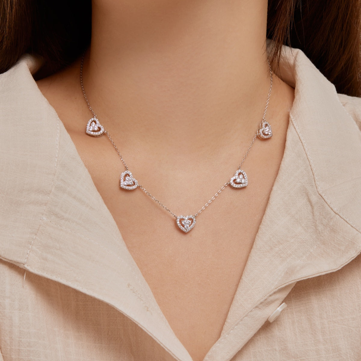 ˇStella JewelryˇSparkling Five Heart Necklace