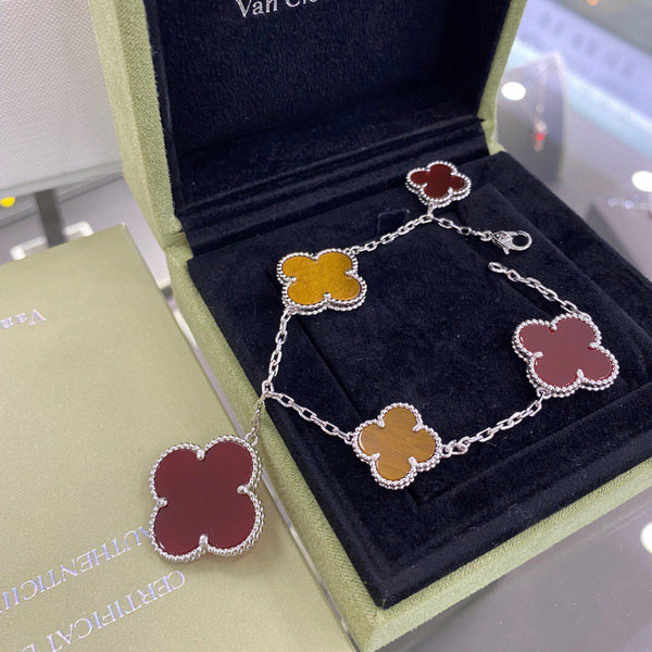 ステラジュエリー クローバー 5モチーフ カーネリアン タイガーアイ ブレスレット