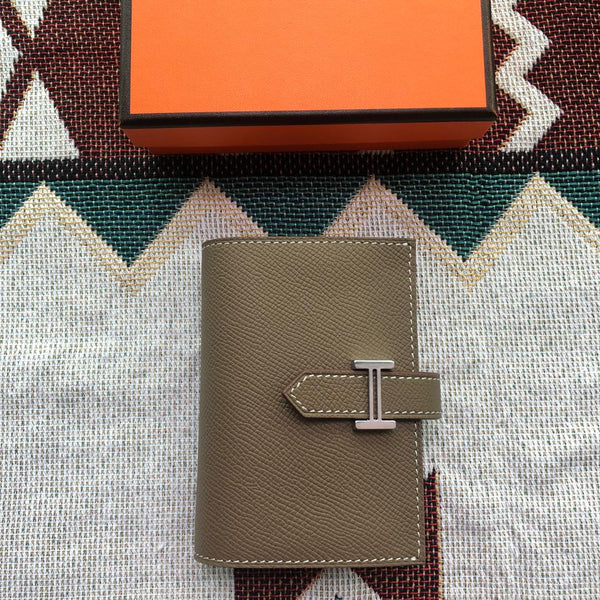 BEARN COMPACT WALLET 12 AUS MITTELBRAUNEM EPSOM-LEDER