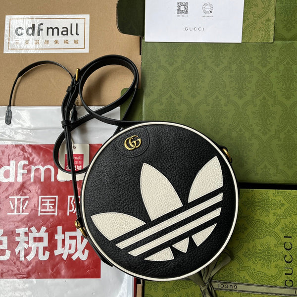 GGxADIDAS オフィディア ショルダーバッグ 22 ブラック＆ホワイト カーフスキン