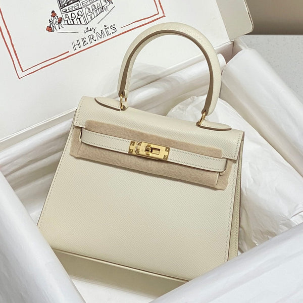 KELLY MINI 20 TASCHE AUS WEISSEM KALBSLEDER MIT GOLDENEN HARDWARE (AUF BESTELLUNG HERGESTELLT)