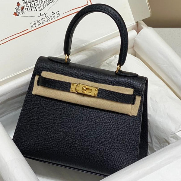 KELLY MINI 20 TASCHE AUS SCHWARZEM KALBSLEDER MIT GOLDENEN HARDWARE (AUF BESTELLUNG HERGESTELLT)