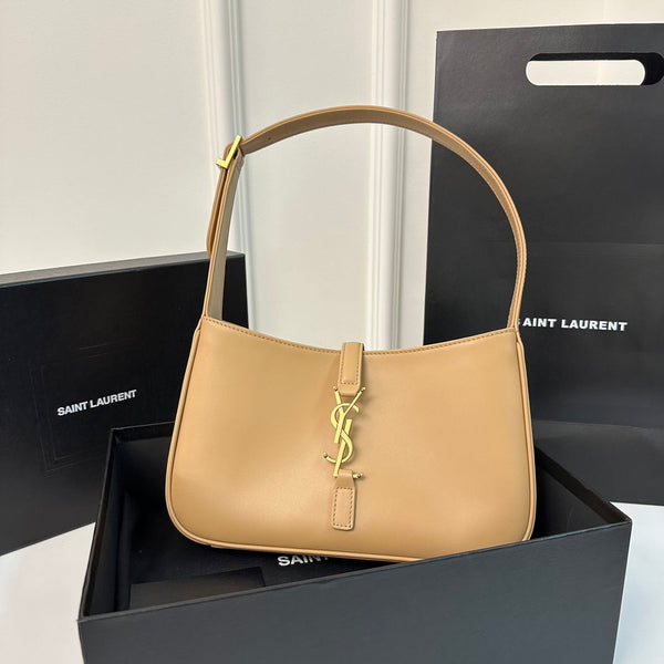LE 5 À 7 TASCHE 24 GELB CREME KALBSLEDER