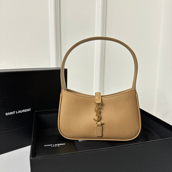 MINI 19 GELB CREME GLATTES KALBSLEDER