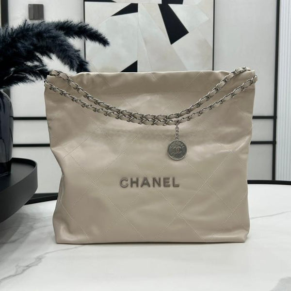 CC LARGE 42 HANDTASCHE AUS BEIGE-CREME-KALBSLEDER MIT SILBERNEN HARDWARE