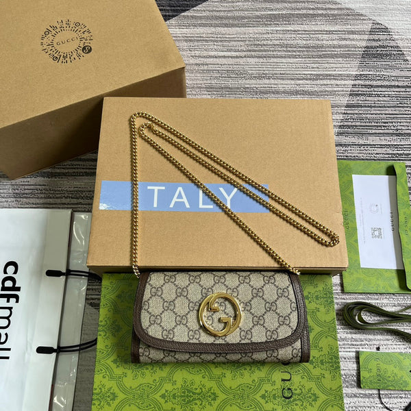 BLONDIE SCHULTERTASCHE 21 AUS BEIGEM MONOGRAMM-CANVAS UND DUNKELBRAUNEM KALBSLEDERBESATZ, GOLDENE BESCHLÄGE