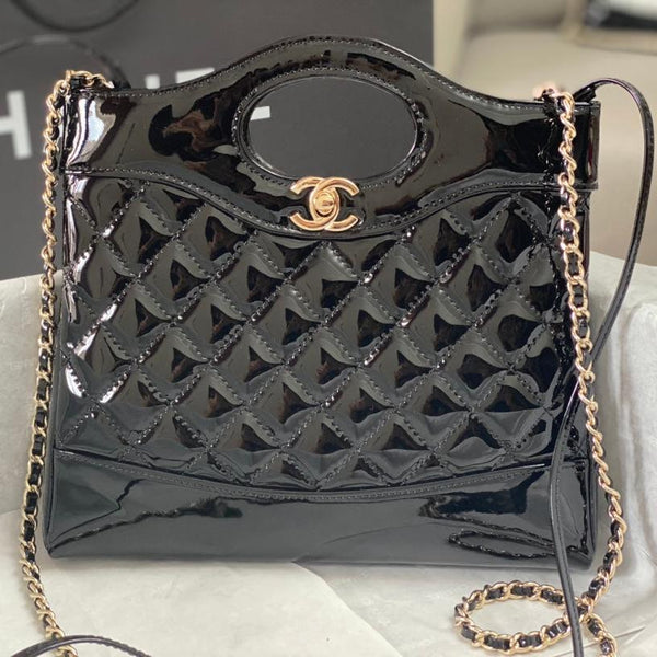 CC MINI 23 SHOPPINGTASCHE AUS GLÄNZENDEM SCHWARZEM KALBSLEDER