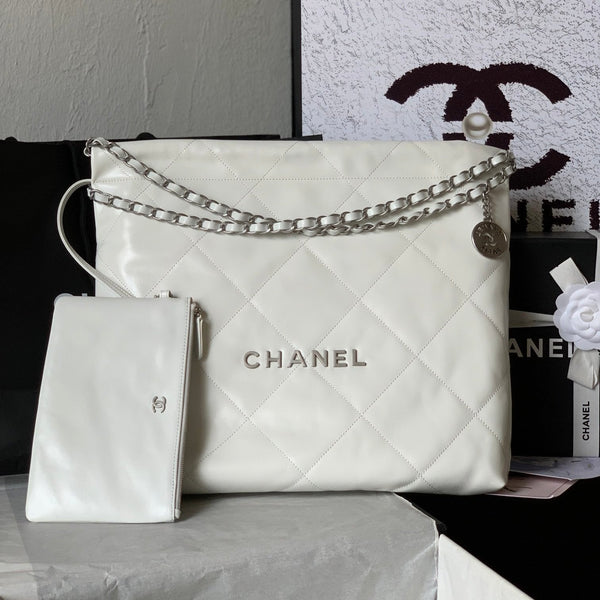 CC LARGE 42 HANDTASCHE AUS WEISSEM GLÄNZENDEM KALBSLEDER MIT SILBERNEN HARDWARE