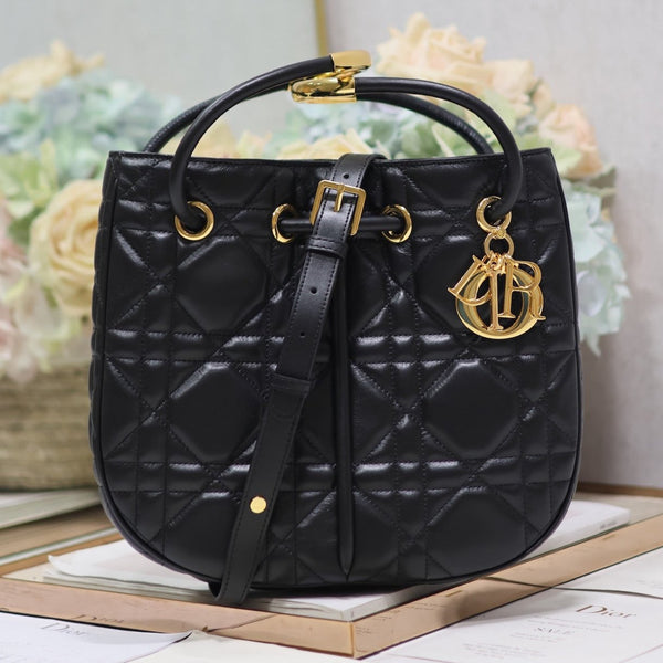 MINI 27 NOLITA TASCHE AUS SCHWARZEM MACROCANNAGE-KALBSLEDER