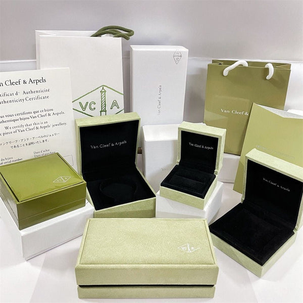 ˇStella JewelryˇVA KLEEBLATT ARMBAND HALSKETTE RING BOX GESCHENKTASCHE