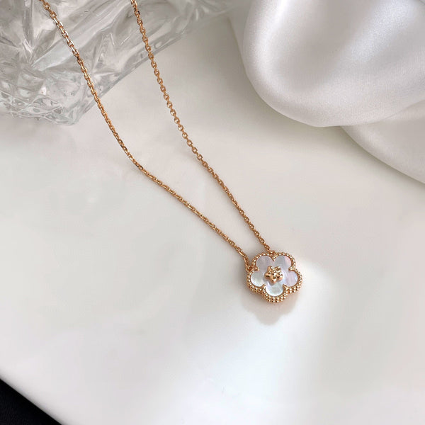 ステラジュエリー ラッキーホワイトモッププラムブロッサムネックレス