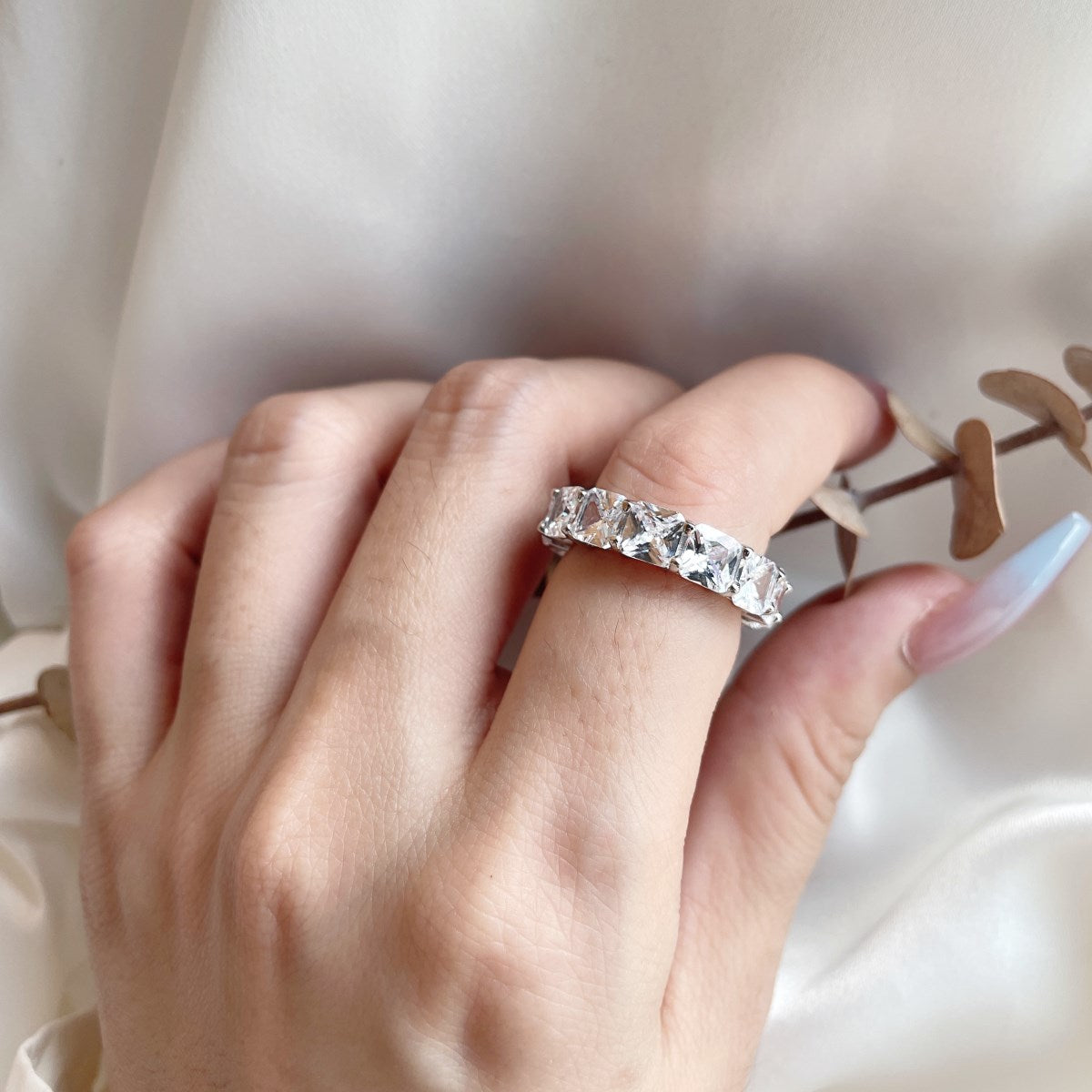 ˇStella JewelryˇElegant Princess Cut Tennis Ring