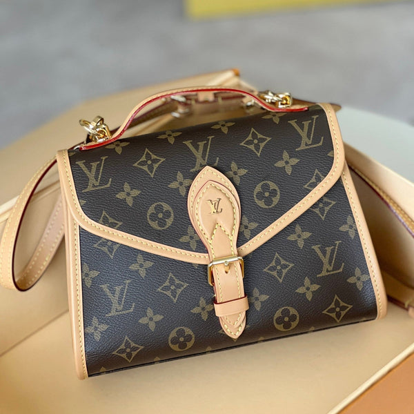 LV 25S KELLY 28 AUS BRAUNEM, MONOGRAMM-BESCHICHTETEM CANVAS-LEDERBESATZ