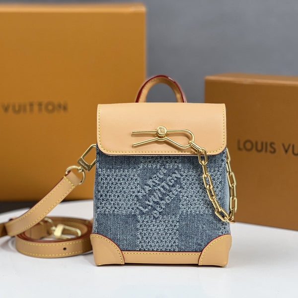 LV 25S NANO STEAMER 18 AUS BLAUEM BAUMWOLLDENIM MIT KALBSLEDERBESATZ UND GOLDENEN HARDWARE