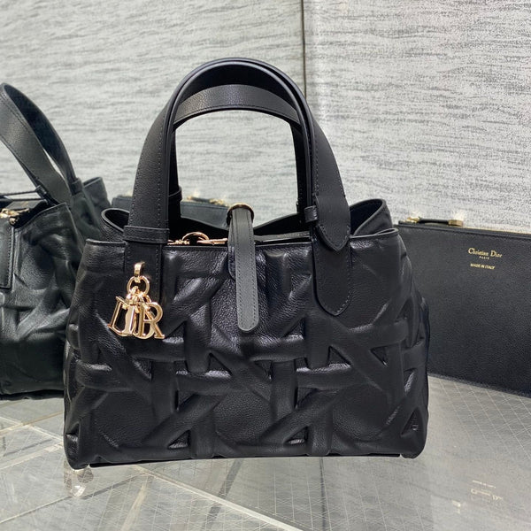 ALWAYS MINI 23 TASCHE AUS SCHWARZEM MACROCANNAGE-KALBSLEDER