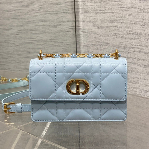MISS CARO MINI BAG 17 AUS BABYBLAUEM MACROCANNAGE-LAMMLEDER
