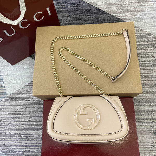 BLONDIE MINI-UMHÄNGERTASCHE 21 AUS BEIGEEM KALBSLEDER MIT GOLDENEN HARDWARE