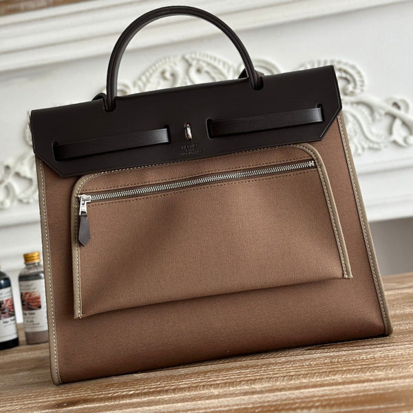 ZIP CABINE 31 TASCHE AUS SCHOKOLADENBRAUNEM CANVAS UND SCHWARZEM KALBSLEDER