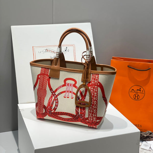 STEEPLE 28 TASCHE AUS OFF-WHITE-MIX AUS ROTEM CANVAS UND BRAUNEM KALBSLEDER