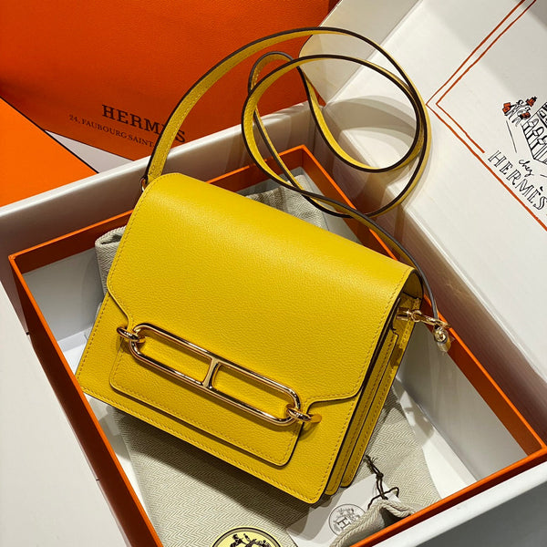 HM ROULIS 18 MINI-TASCHE AUS ANZAC-GELBEM KALBSLEDER MIT GOLDFARBENEN BESCHLÄGEN