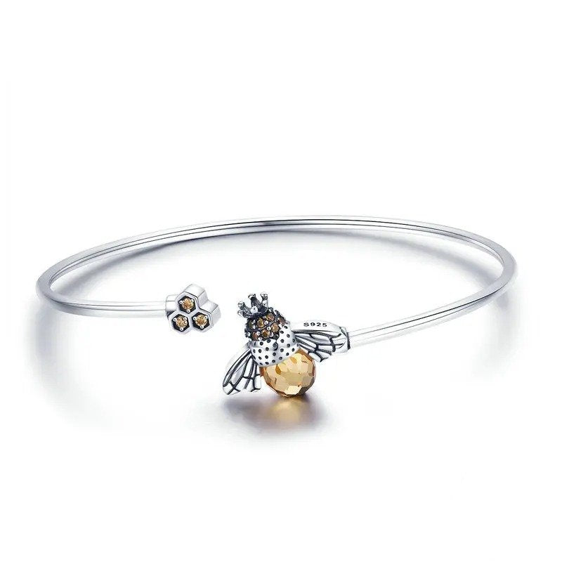 ˇStella JewelryˇCrystal Yellow Bee Bangle Silver Cute Insect Bracelets for Women