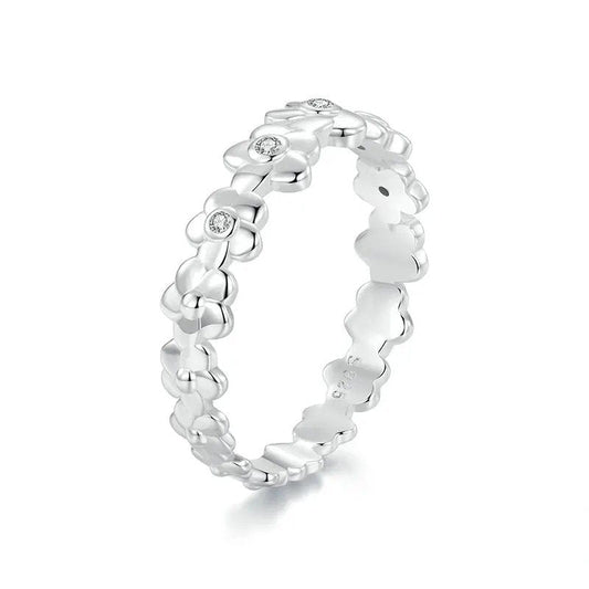 ˇStella JewelryˇFlower Ring Paved with Cubic Zirconia Statement Band Ring