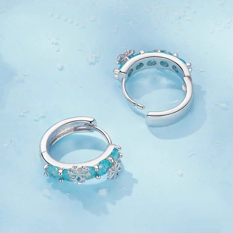 ˇStella JewelryˇIce Flower Zirconia Platinum Plated Hoop Earrings