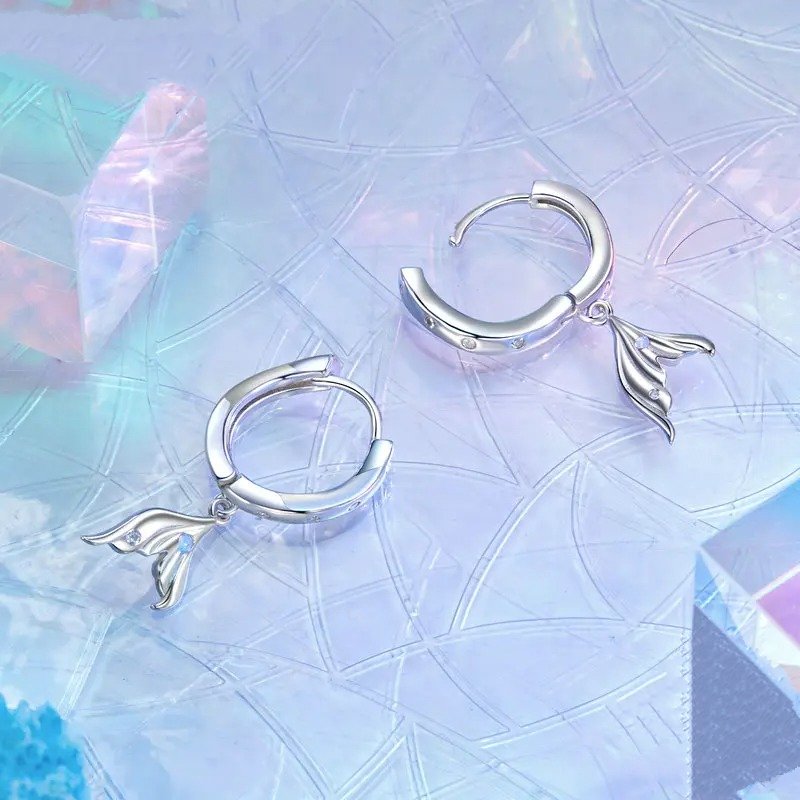 ˇStella JewelryˇDainty Gold Plated Earring Hypoallergenic Fish Tail Earring