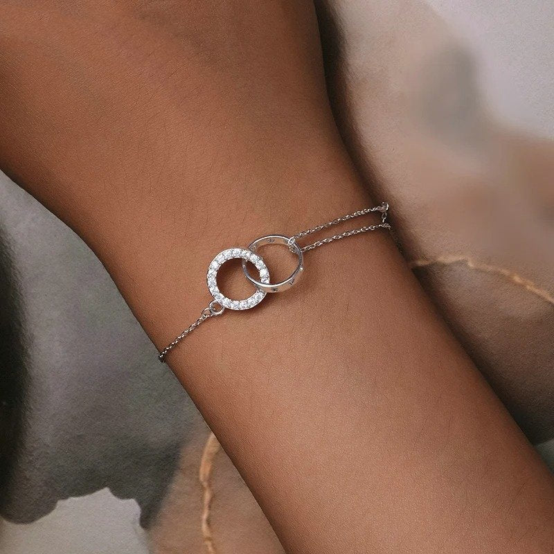 ˇStella JewelryˇSilver Double Circle Bracelet Eternity Adjustable Chain Link Platinum Plated