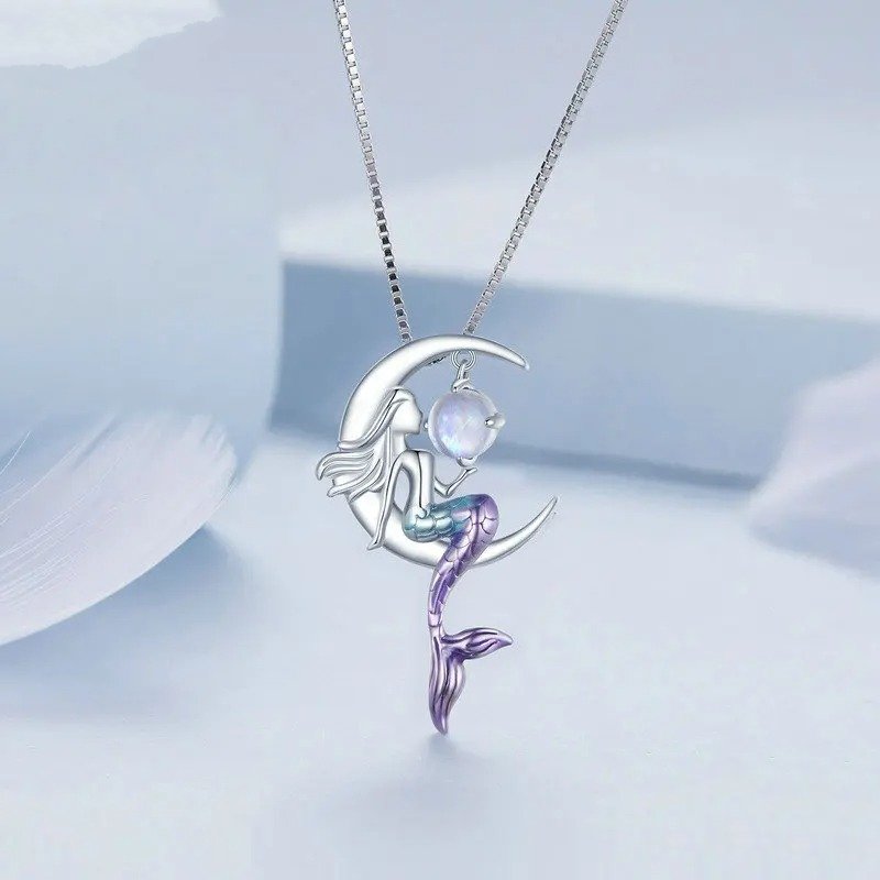 ˇStella JewelryˇMermaid Pendant Necklace Moon Neck Chain